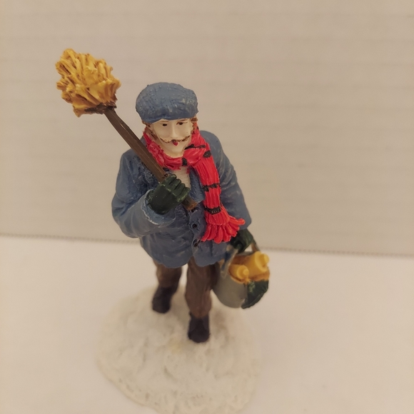 Mervyn's Village Square 1992 Chimney Sweep Figurine - Picture 1 of 7